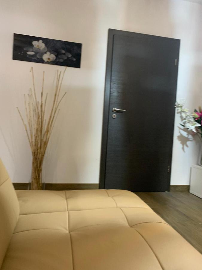 DziwnówIve'S Golden Gardenia Seaside公寓 外观 照片